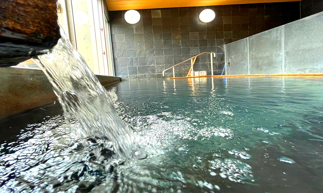 イメージ:ホテル自慢の乳白色 掛け流し天然温泉