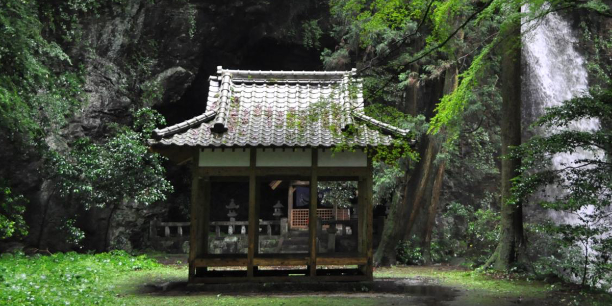 瑞穂「岩戸神社」