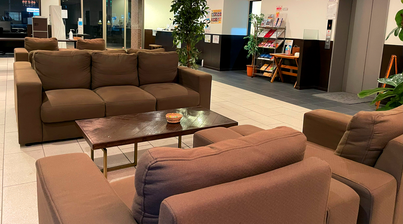 ゆったり広々ロビー